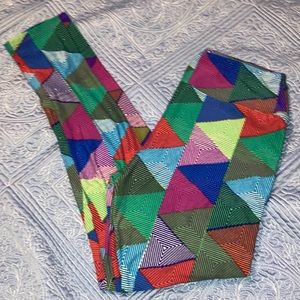 Woman’s LuLaRoe OS leggings